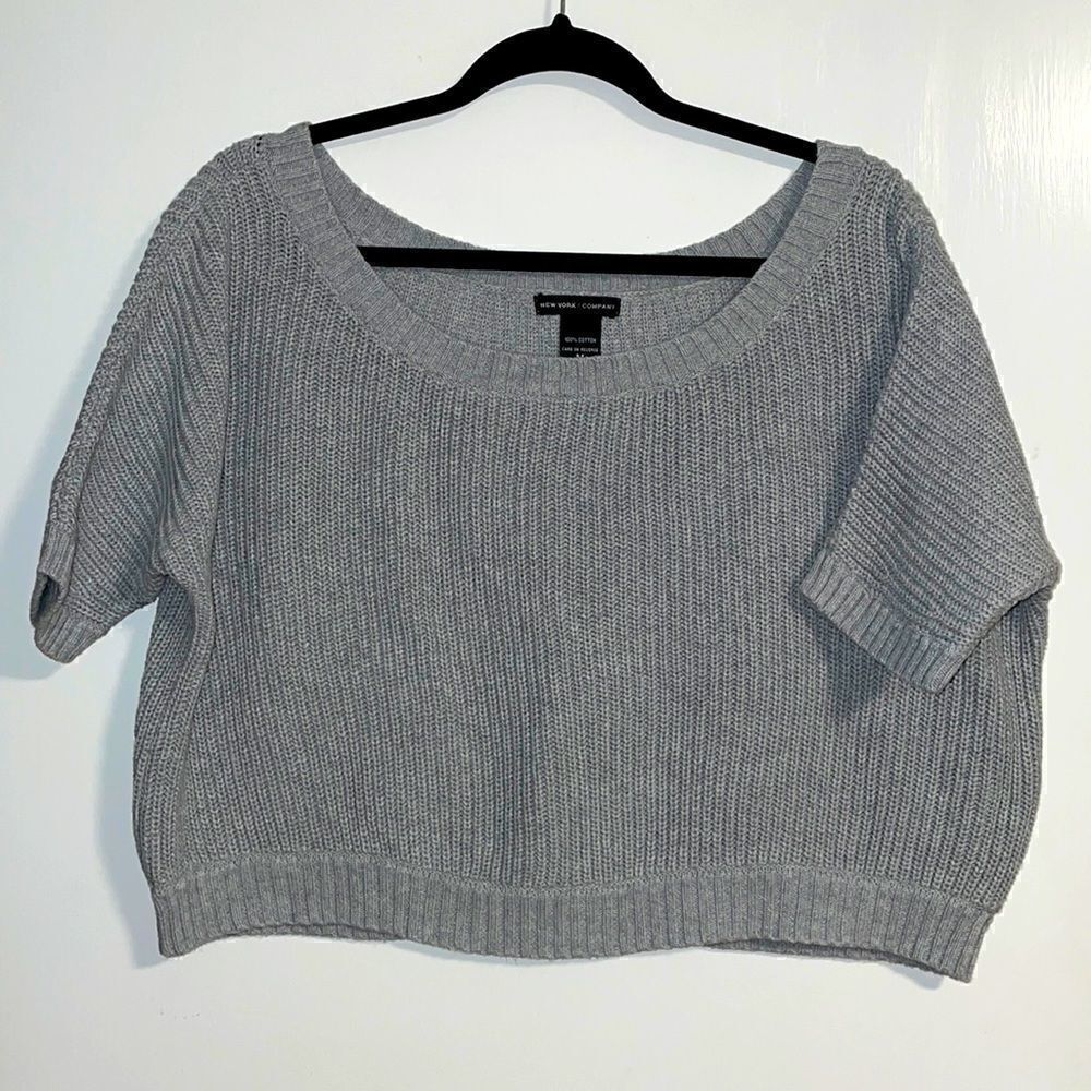 New York & Company cropped rib knit sweater with dolman sleeves M